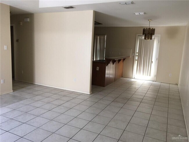 Photo - 9 Angus St Unit B