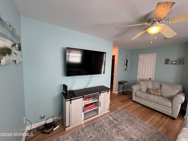 Photo - 270 Sherman Ave