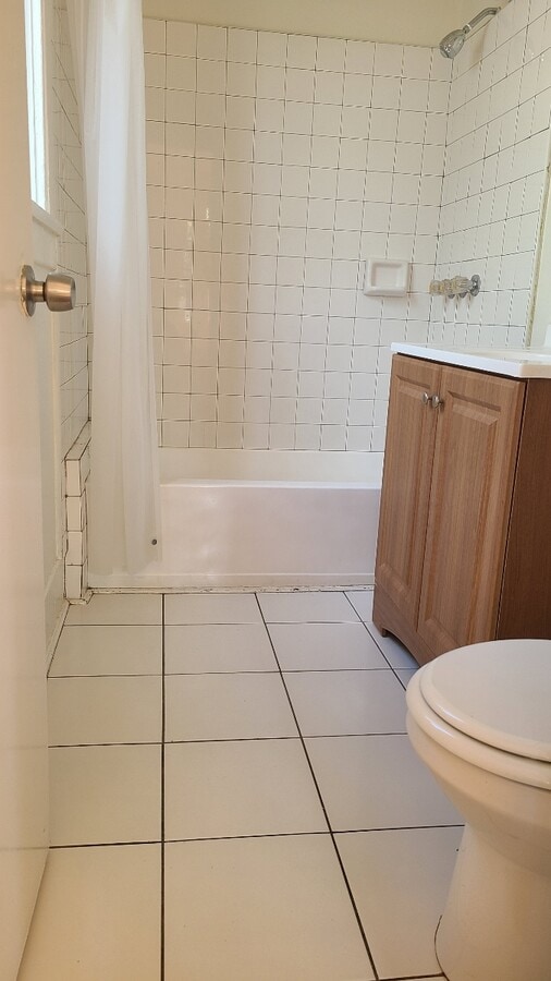 Photo - 1273 N Berendo St Unit 1273