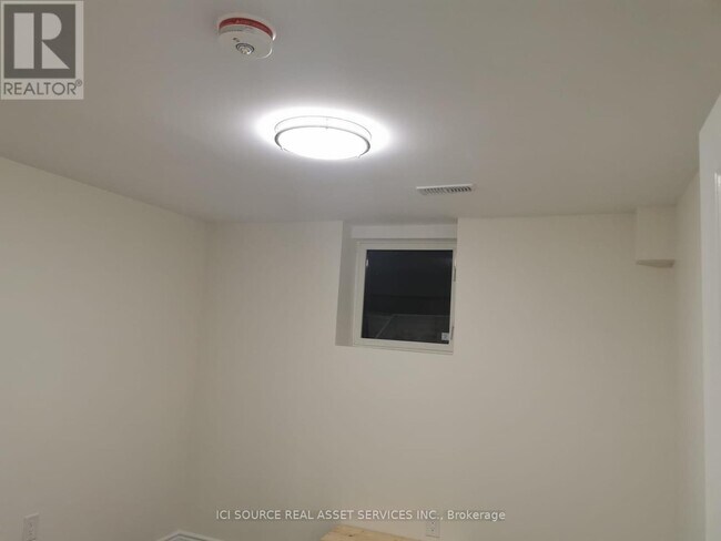 Photo - 85 Maddybeth Crescent