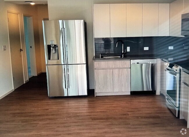 Building Photo - Two Bed, Two Bath Condo at Kapiolani Resid... Unit 3311