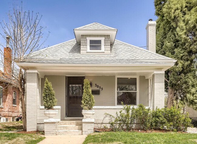 Charming Highland home near shops at Tennyson - Charming Highland home near shops at Tennyson