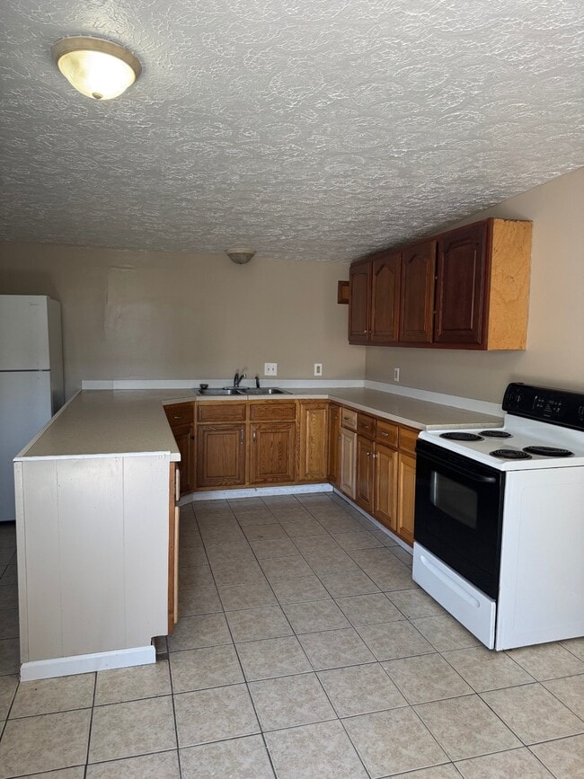 Building Photo - 837 11th St Rental