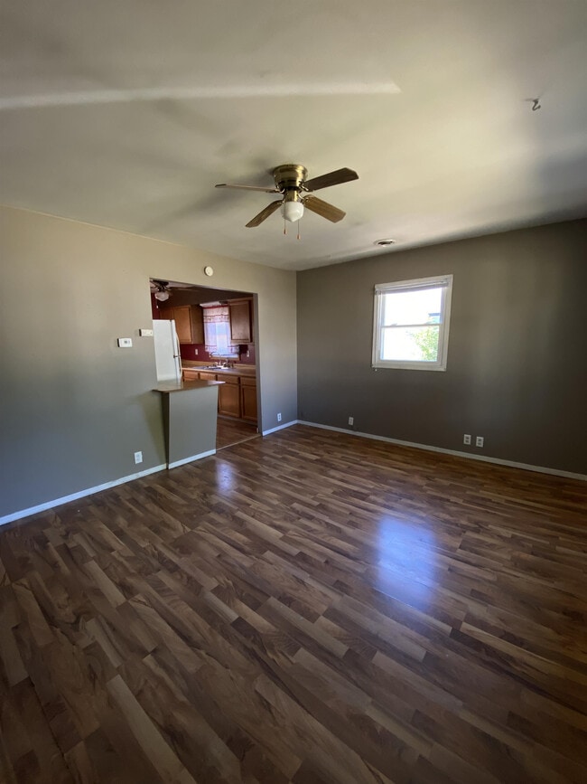 Photo - 1736 W Grand Ave