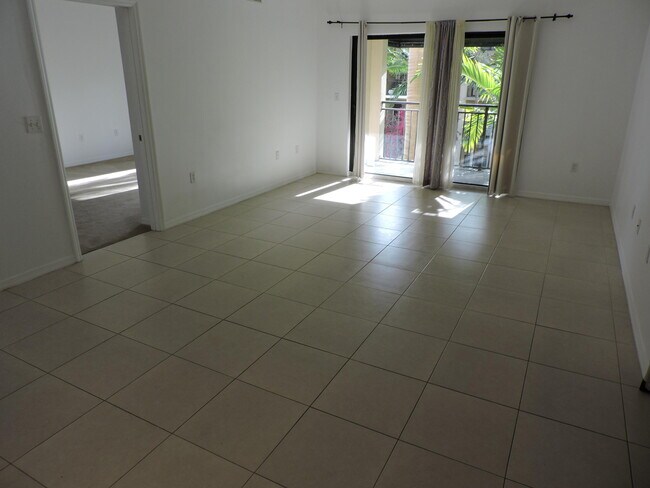 Photo - 4903 Midtown Ln Unit 3319