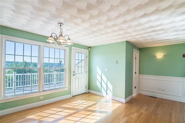 Photo - 86 S Brow St