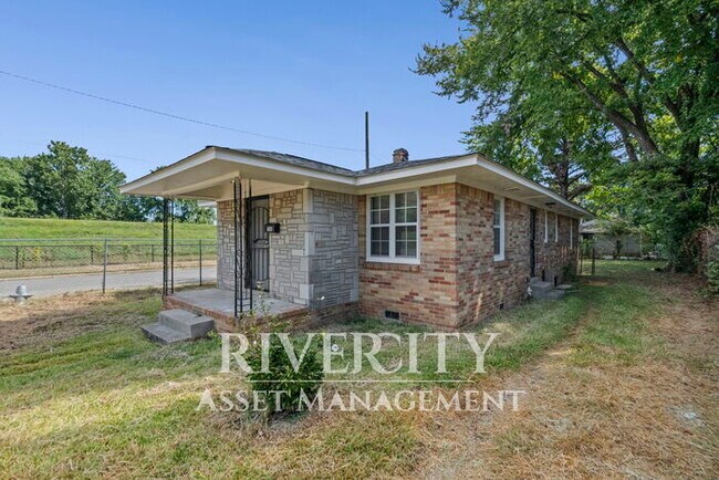 Photo - NICE 4 BEDROOM HOME NEAR NORTH HOLLYWOOD!!...
