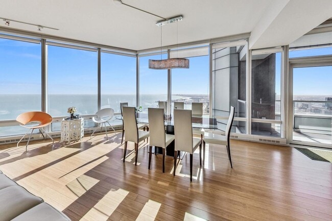 Photo - 340 E Randolph St Unit 4901