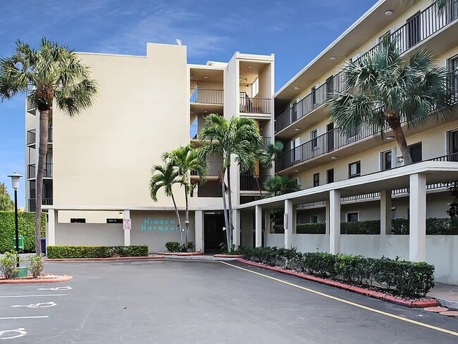 Building Photo - 890 N Federal Hwy Unit 406