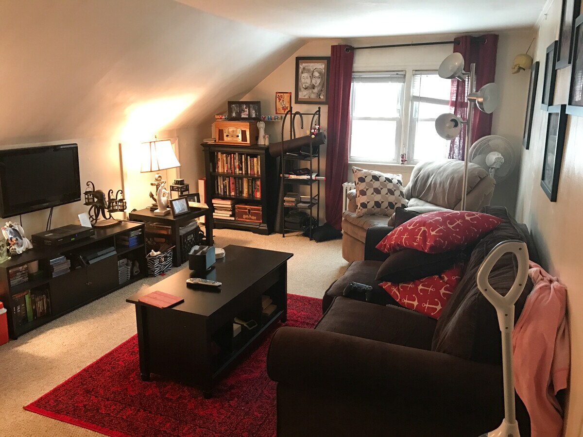 New Carpets /Large rooms - 1033 12th St Unit 2