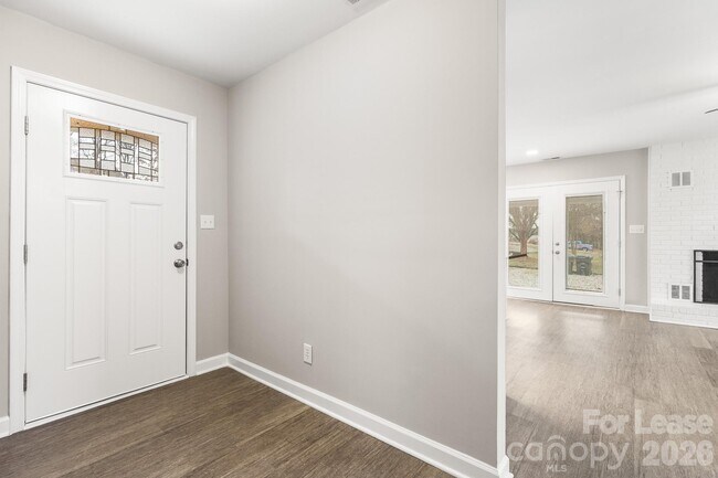 Photo - 11805 Harrisburg Rd