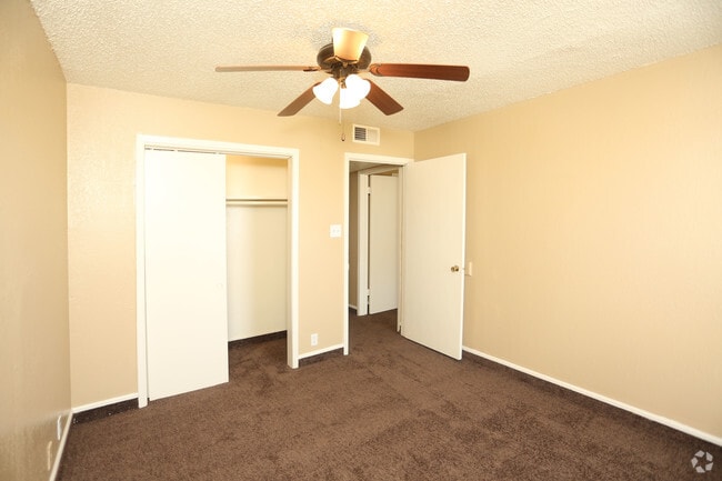 2 BR 1 BA- Bedroom - Windmill Apartments