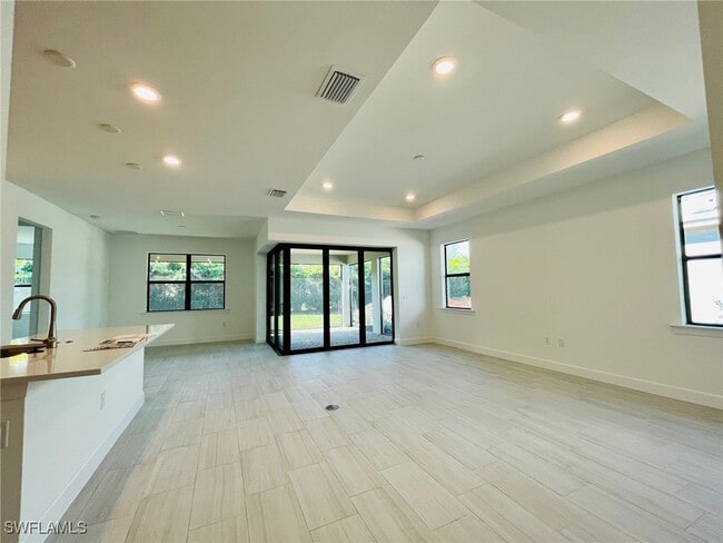 Photo - 1962 Tripletail Ln