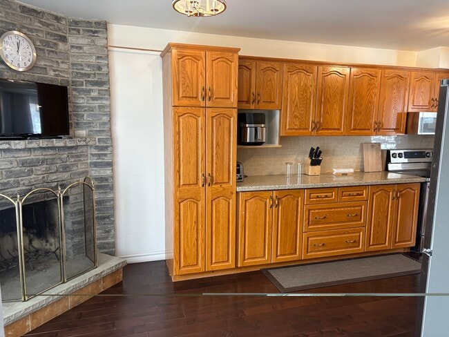 Photo - 30 Thatcher Crt