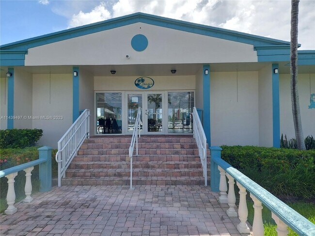 Photo - 3922 NE 166th St Unit 205s