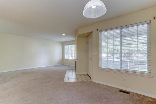 Photo - 930 Button Rock Dr