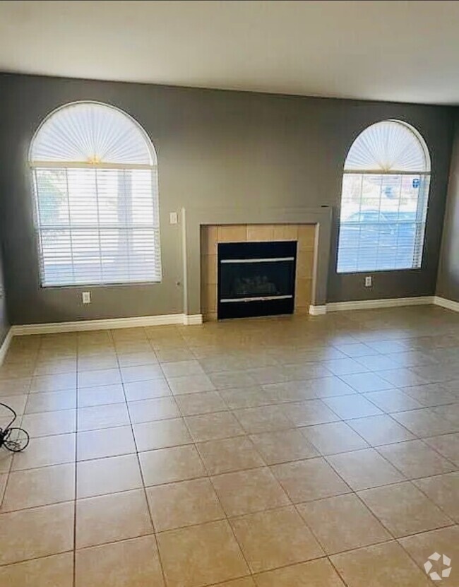 Building Photo - 10173 Quaint Tree St Rental
