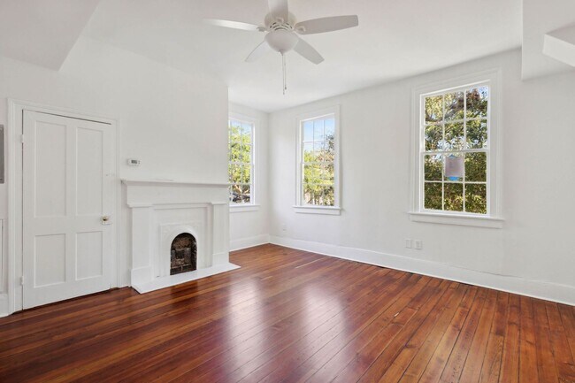 Photo - 89 Alexander St Unit C