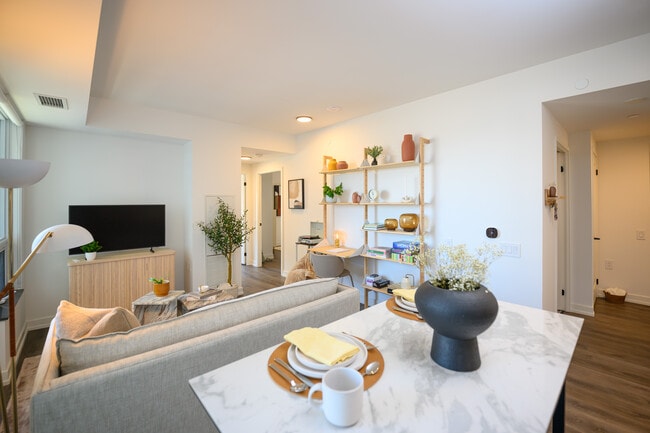 Photo - Story of Midtown