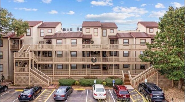 Building Photo - 501 Maison Dr