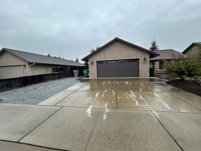 Building Photo - 7172 Landcaster Ct