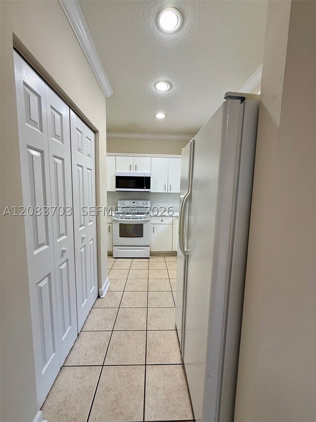 Photo - 2601 NE 41st Cir