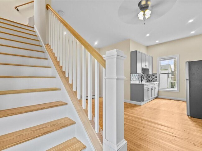 416 Pearl St Unit 23 Campus Court