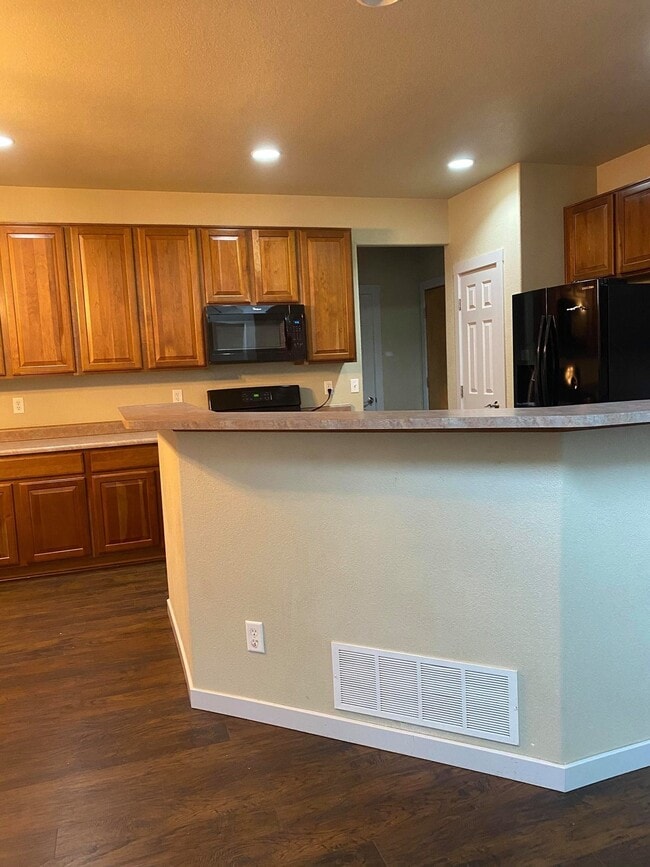 Photo - 4 bedroom - Dewhirst