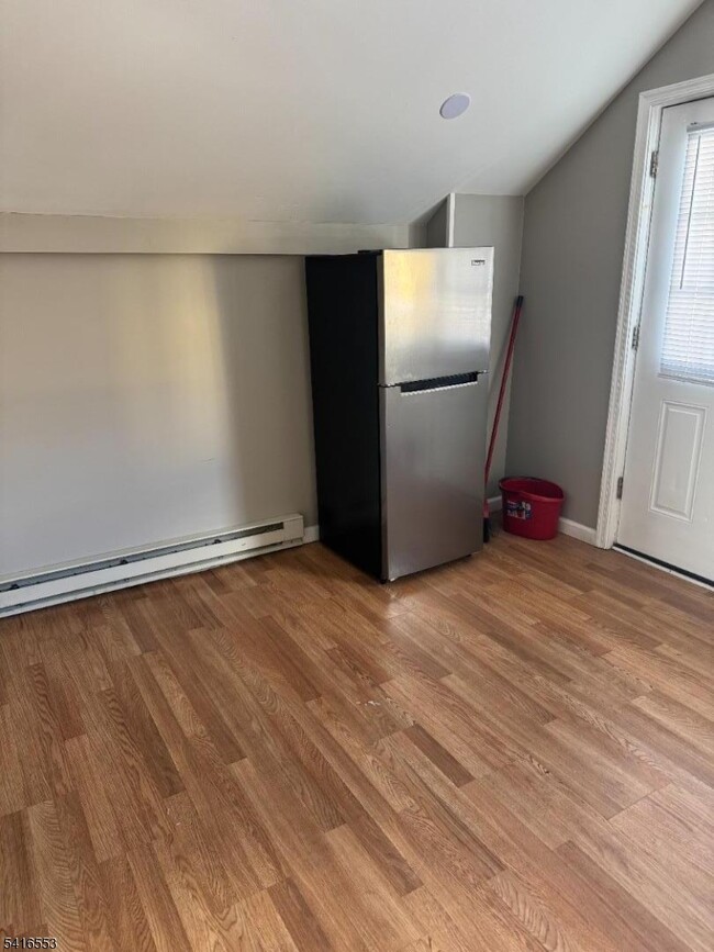 Photo - 20 Leigh St Unit D