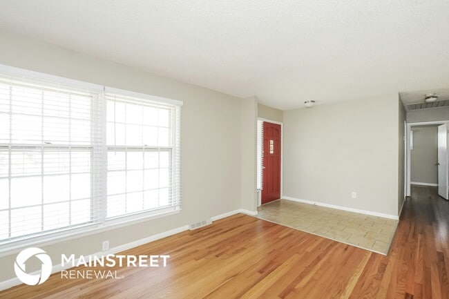 Photo - 13107 Sycamore Ave