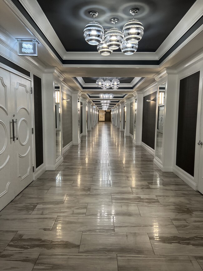 Photo - 5225 Pooks Hill Rd Unit 1815N