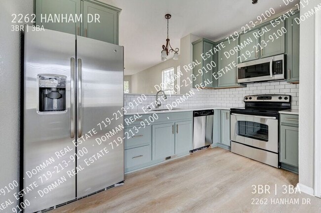 Photo - 2262 Hanham Dr
