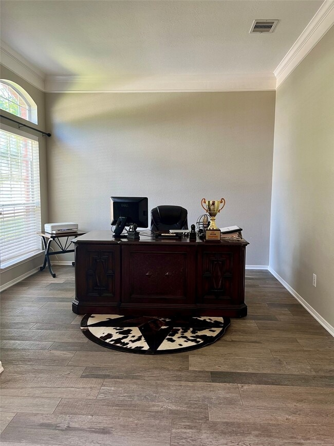 Photo - 9219 Barnsford Ln