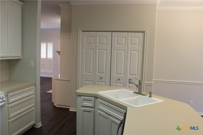 Photo - 504 Vista Cove