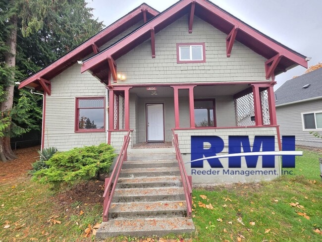 Building Photo - Charming 4-Bedroom