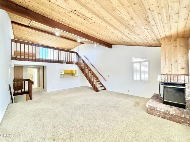 Photo - 272 Cahuenga Dr