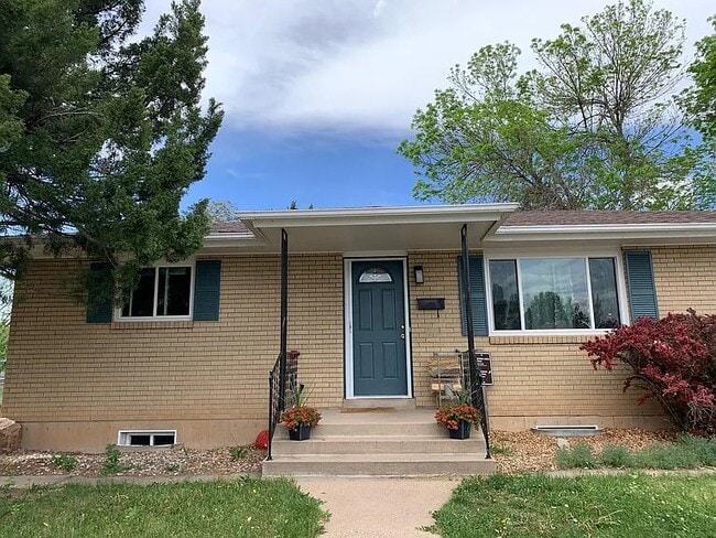 Photo - 220 Tulane Dr