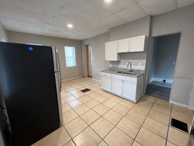 Photo - 1014 Parkson Pl