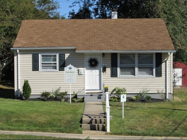Pine Ridge - Pine Ridge Apartments