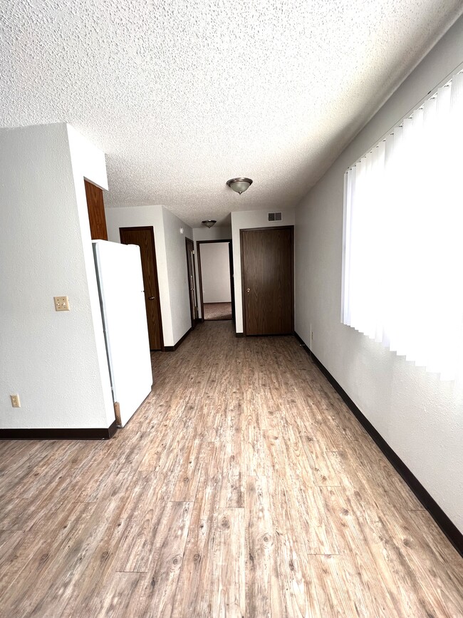 Photo - Waterford Arms Apartments