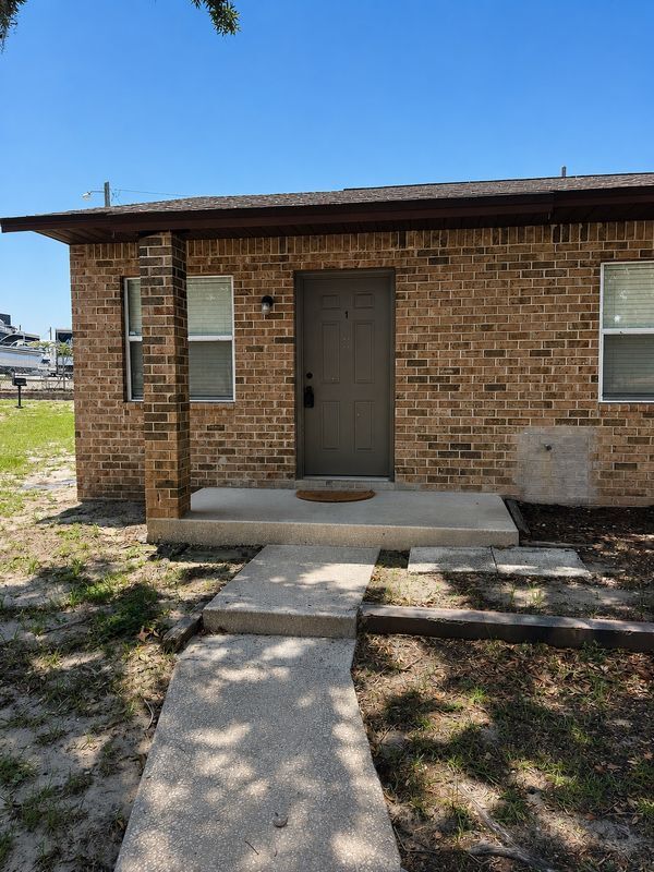 Building Photo - 1187 Bentley Rd
