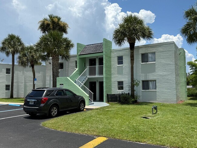 Photo - Peppertree Apartments