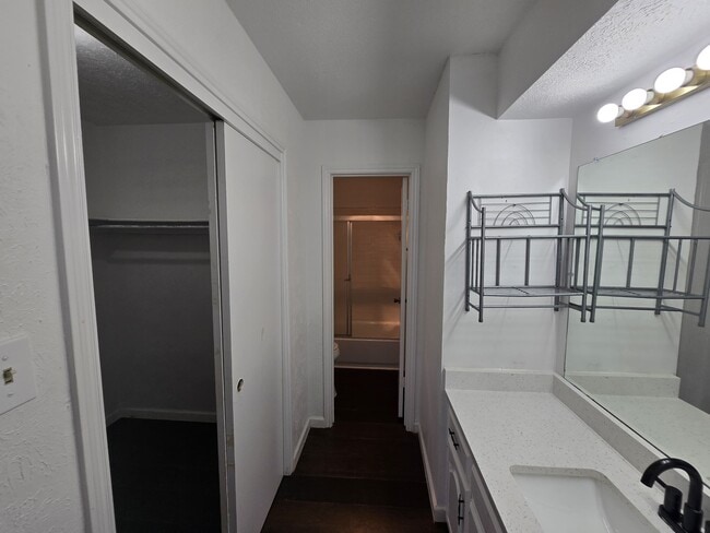 Photo - 2105 E Collins Blvd