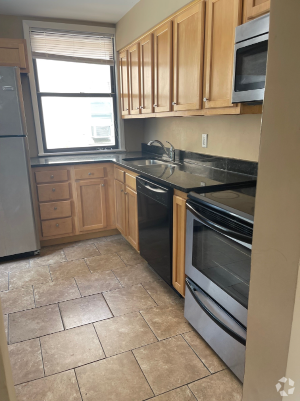 Building Photo - 225 Emming St Unit 2 Rental