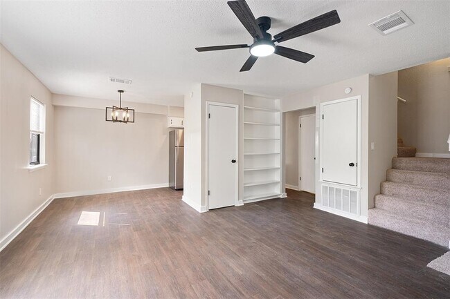 Photo - 200 Concho St Unit D