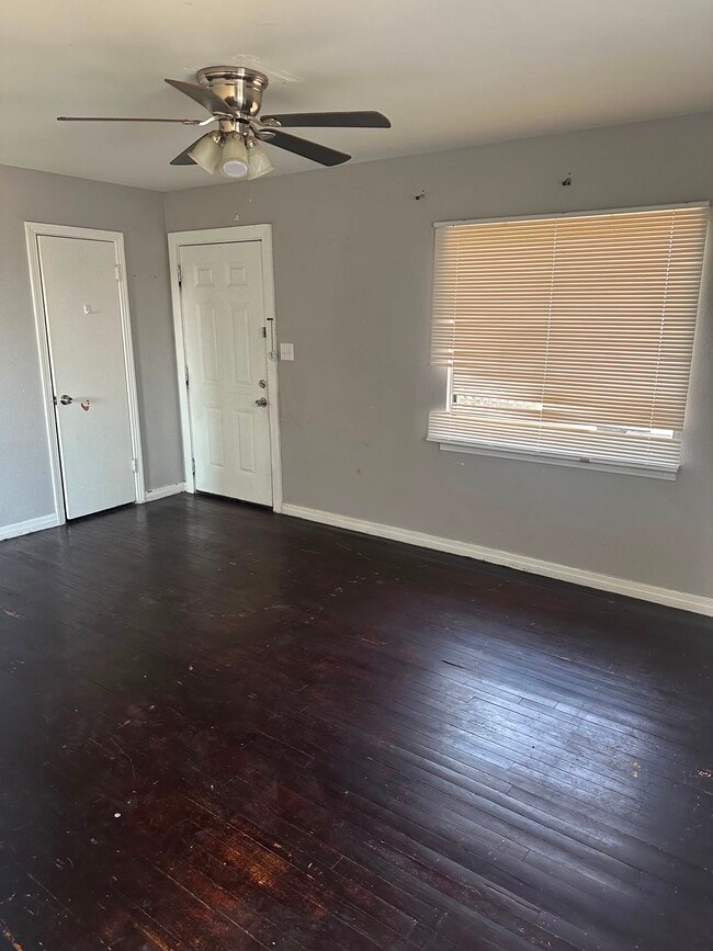 Photo - 1806 Orange St