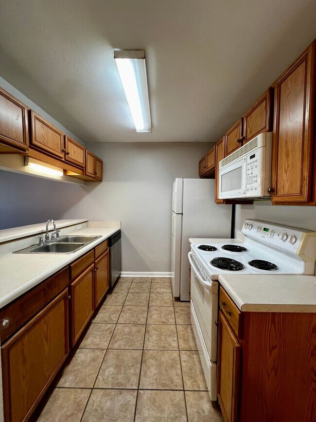 Photo - 2738 W Tharpe St Unit 2738 W Tharpe St.