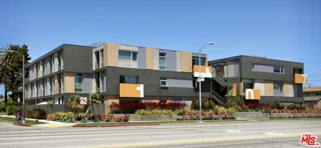 1107 Venice Blvd. Unit 201
