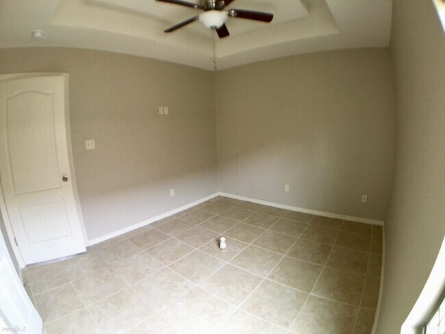 Photo - 2 br, 2 bath 4plex - 4722 N Dogwood St 2B/2B