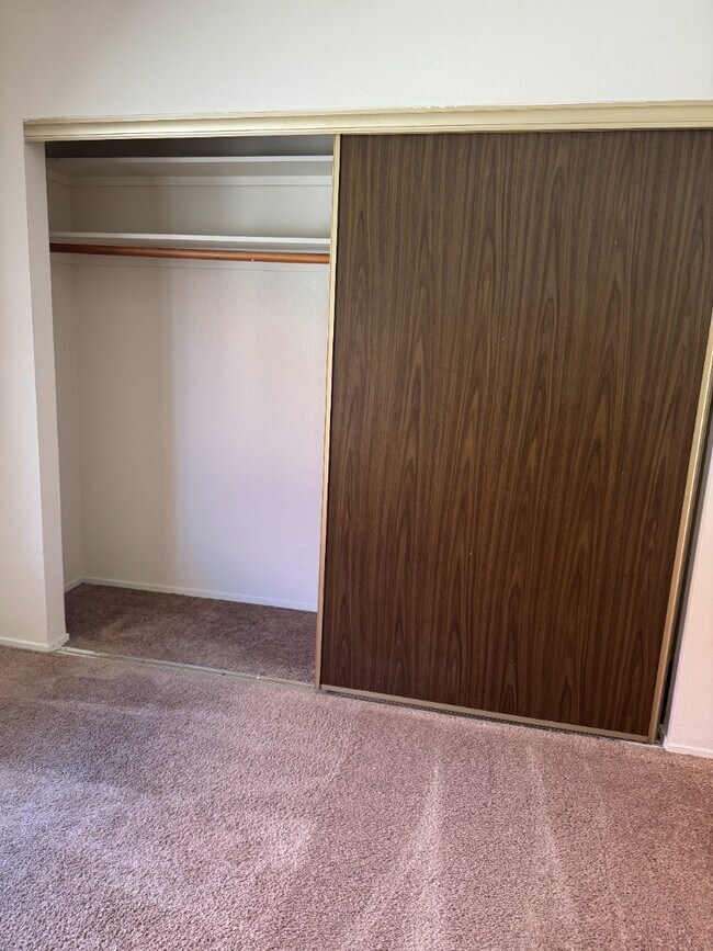 Spacious 2-Bedroom Condo in Prime Santa Clara Location - 2 Car parking spots included, in-unit la...